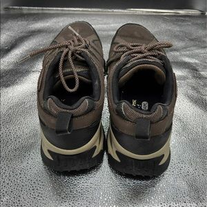 Sketchers hiking shoes size 10